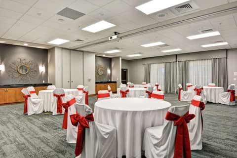 Homewood Suites TechRidge Parmer @ I-35 — photo 4