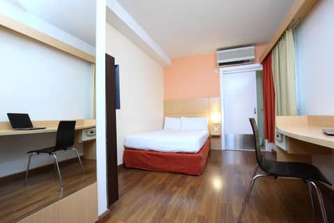 ibis Buenos Aires Obelisco — hotel room