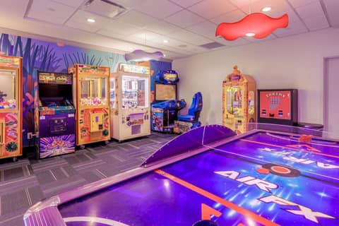 Holiday Inn Resort Oceanfront at Surfside Beach by IHG — photo 3