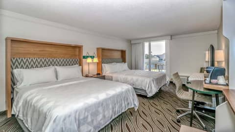 Holiday Inn Resort Oceanfront at Surfside Beach by IHG — photo 9