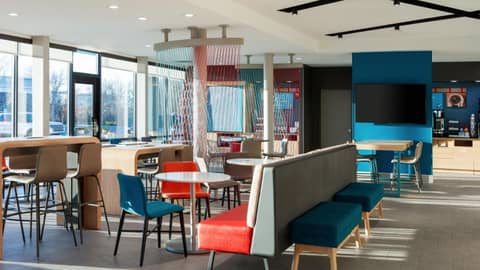 avid hotel Fort Worth – Fossil Creek by IHG — photo 9