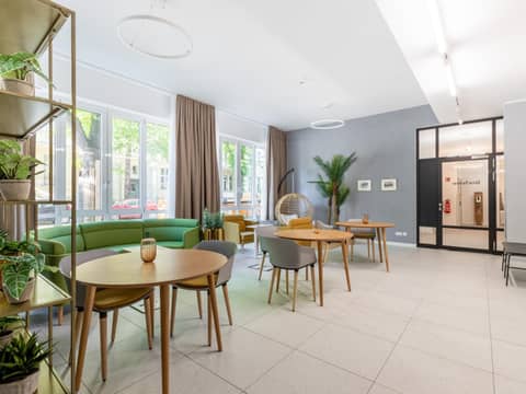 Limehome Berlin Luise Henriette Str - Digital Access — photo 8