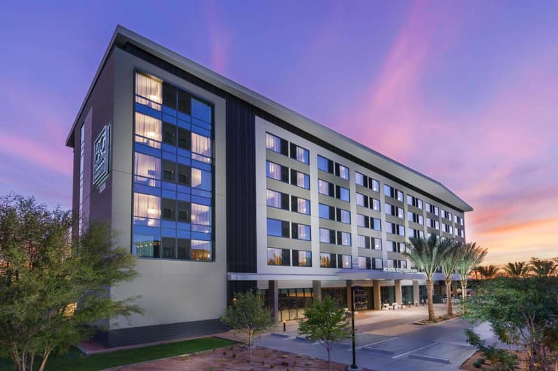 AC Hotel by Marriott Scottsdale North — building