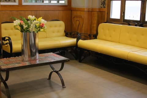 Grand Hôtel Amelot — hotel reception