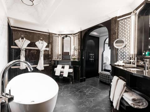 Sofitel Marrakech Palais Impérial & Spa — bathroom