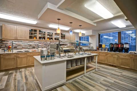 Homewood Suites by Hilton Chicago-Downtown — dining