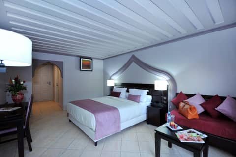 Blue Sea Le Printemps — hotel room