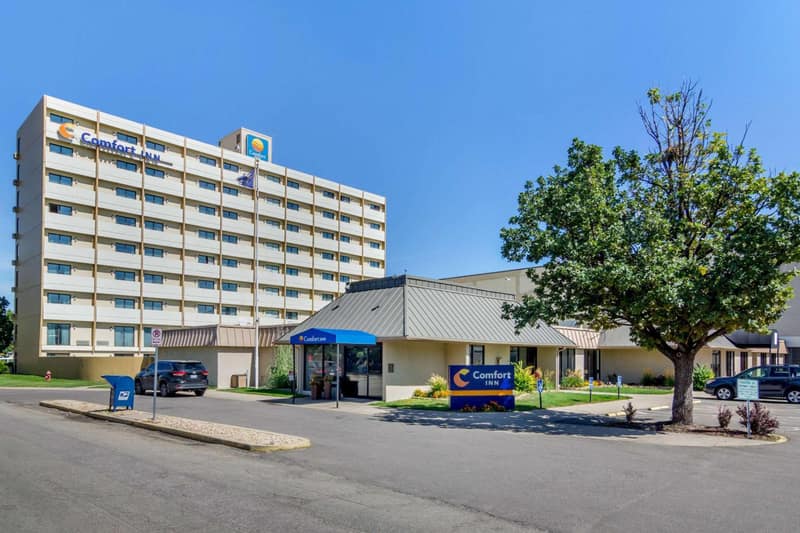 Holiday Inn Express Denver Central - North — building