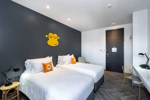 Blu Monkey Hub & Hotel Krabi Town — hotel room