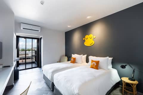 Blu Monkey Hub & Hotel Krabi Town — hotel room
