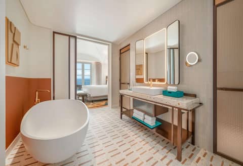 La Festa Phu Quoc, Curio Collection By Hilton — photo 8