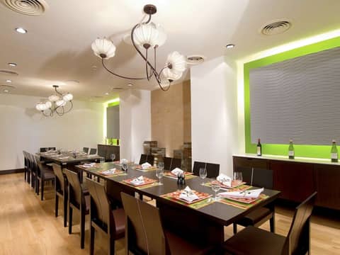 Novotel Mumbai Juhu Beach Hotel — photo 8