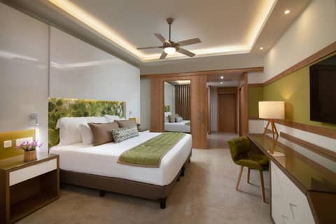 Dreams Onyx Resort & Spa - All Inclusive — hotel room