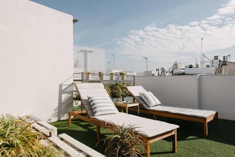 Boutike Guesthouse — roof