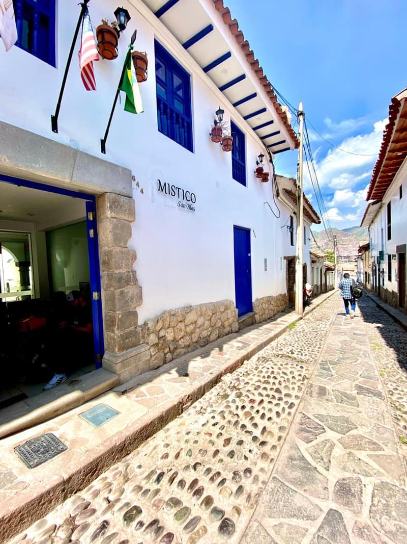 Mistico San Blas Boutique — building