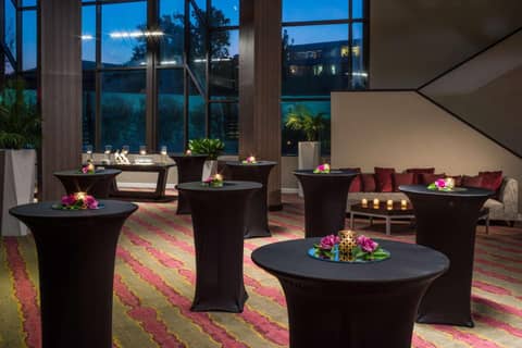 DoubleTree by Hilton Austin Northwest - Arboretum — photo 9