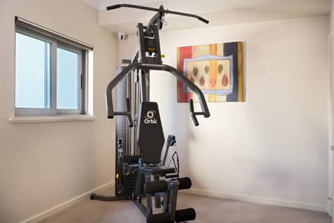 Airport Apartments by Vetroblu — activities & amenities