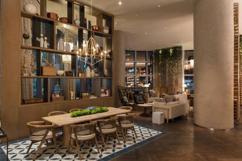 Hotel Beaux Arts, Autograph Collection — lounge