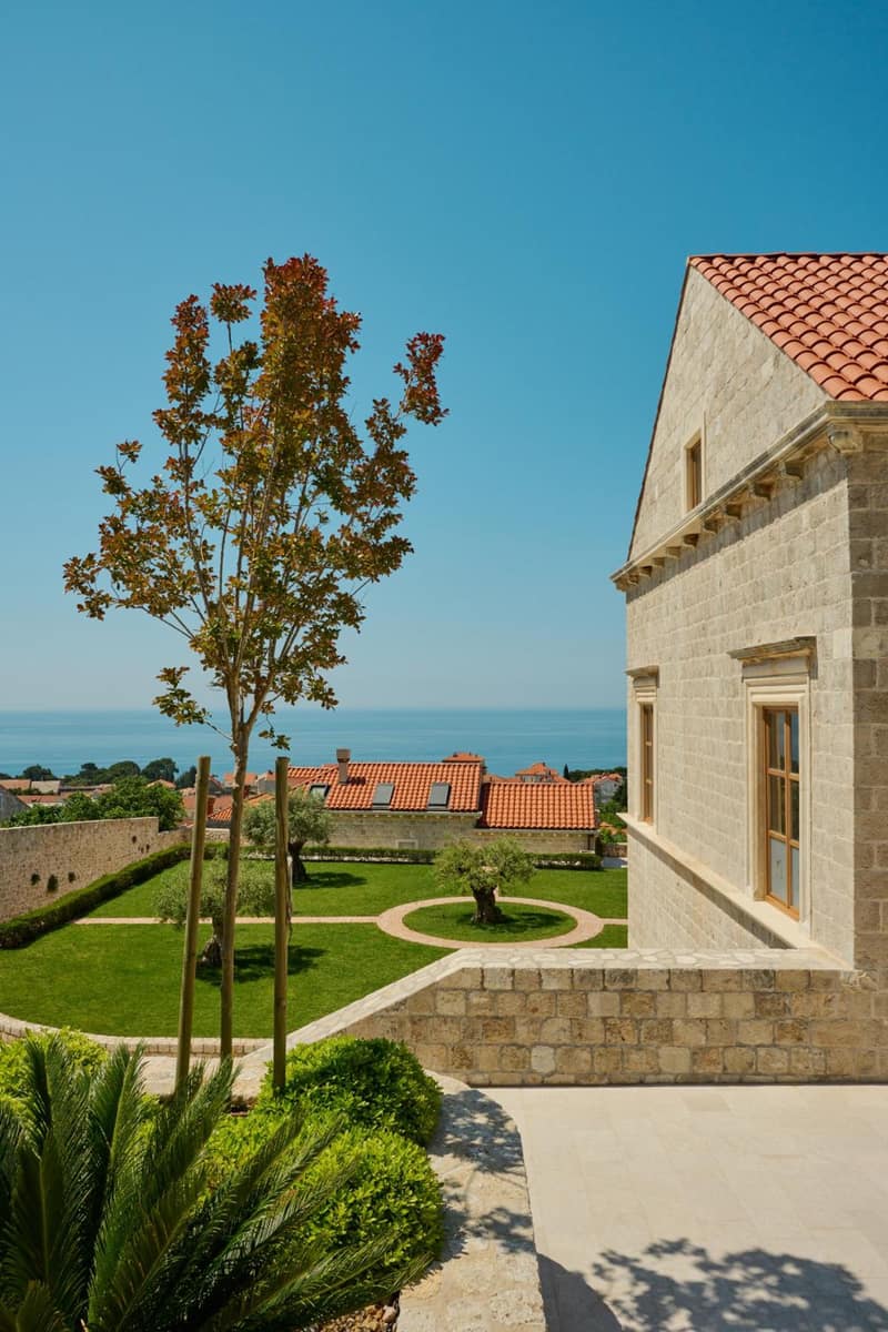 Palace Natali — building