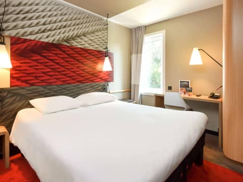 Ibis Brussels Erasmus — bedroom