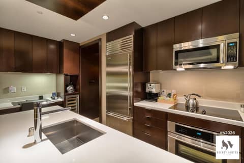 Secret Suites At Vdara — kitchen