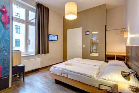 MEININGER Hotel Berlin Mitte — photo 9