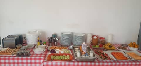 Island Patong Beachfront Apartments — dining