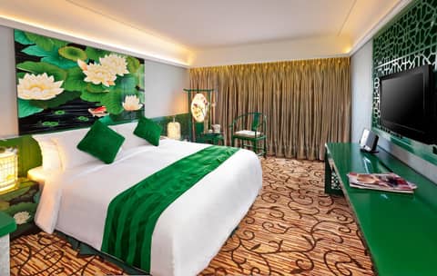 Hotel Riviera Macau — hotel room