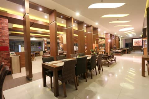 Crystal Lotus Hotel Yogyakarta — photo 9