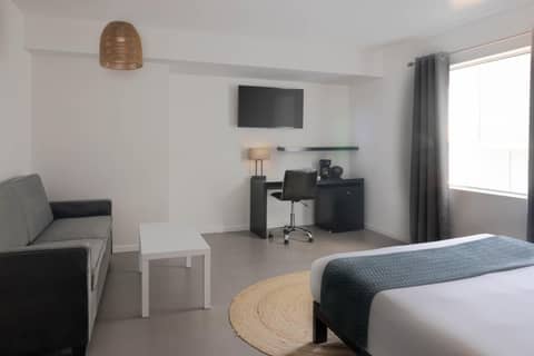 MB Hotel, Trademark Collection by Wyndham — photo 6