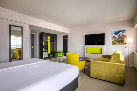 Thon Hotel Brussels City Centre — hotel room