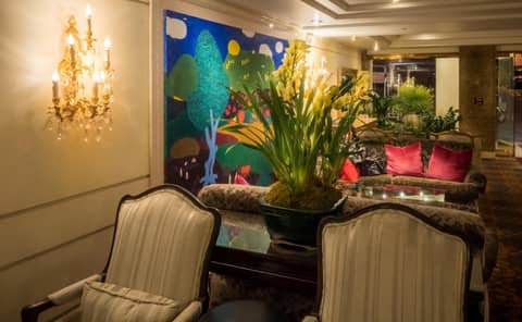 Olyver Hotel — lobby