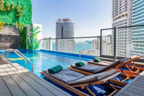 Ivy Hotel Nha Trang — recepcion & lobby