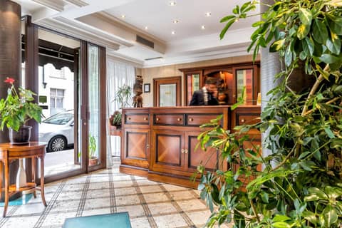 Villa Montparnasse — recepcion & lobby