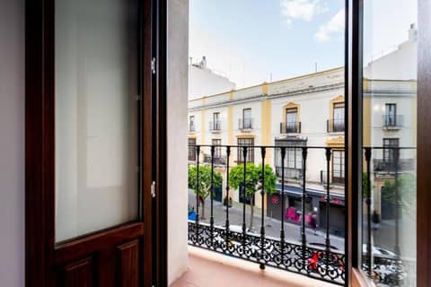 Suites San Pablo — balance & terrace