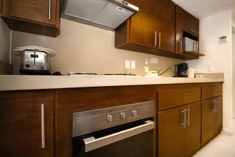 Beachscape Kin Ha Villas & Suites — kitchen