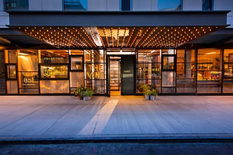 Kimpton Hotel Eventi by IHG — entrance