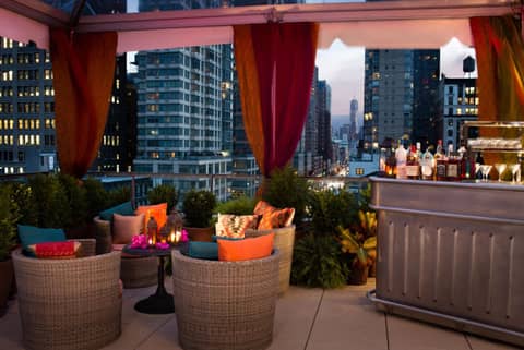 Kimpton Hotel Eventi by IHG — outdoor bar