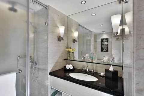 Lakeside Chalet - Mumbai, Marriott Executive Apartments — photo 4