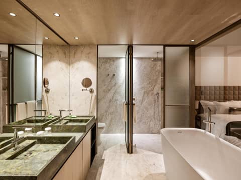 Pulso Hotel Faria Lima — bathroom