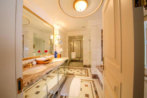 Legendale Hotel Beijing — photo 8
