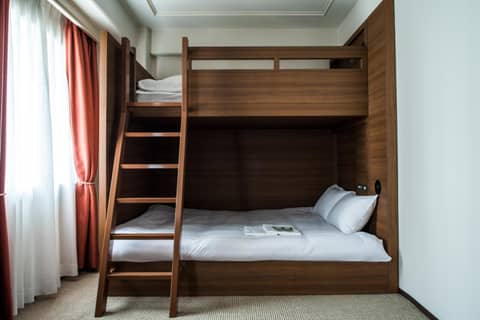 Hotel New Hankyu Osaka Annex — hotel room