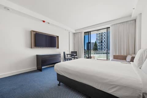 Crowne Plaza Surfers Paradise by IHG — photo 4