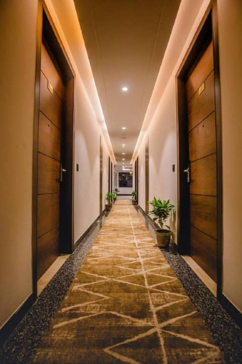HOTEL TEN SQUARE - 5 Minutes from The Taj Mahal — photo 9