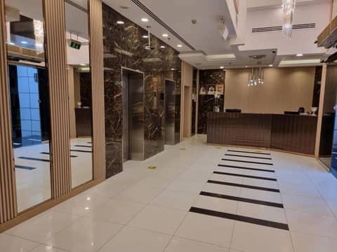 Vista City Hotel — hotel reception