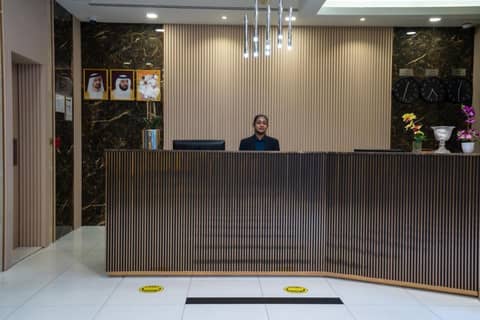 Vista City Hotel — hotel reception
