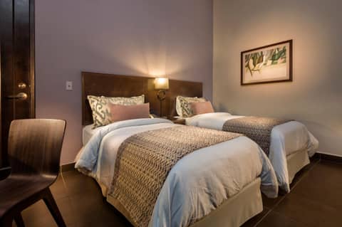 Decanter Hotel — photo 9