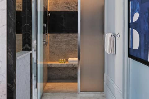 W Rome — bathroom