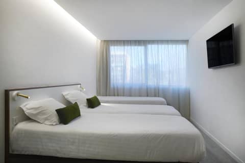 Hotel Restaurant Isidore by Soniho — hotel room