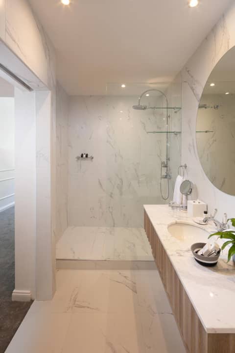 The Marly Boutique Hotel & Spa — bathroom